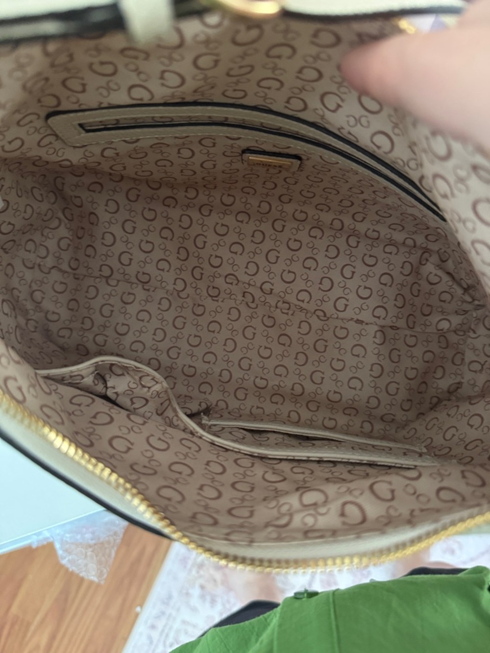 Guess Cream Pebbled Leather Shoulder Bag with Heart Charm - Picture 5 of 5